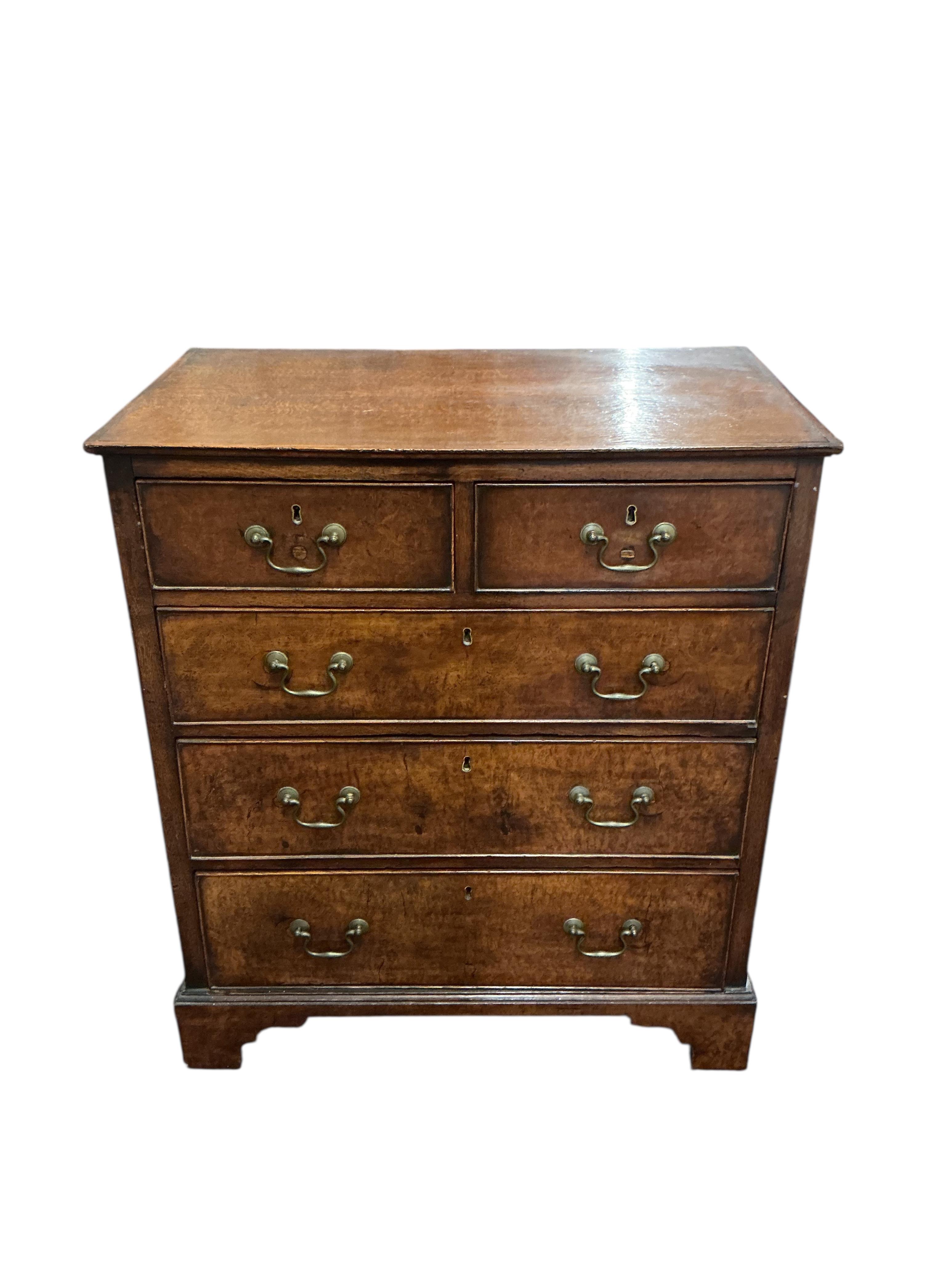 A small George III oak five drawer chest, width 79cm, depth 47cm, height 90cm